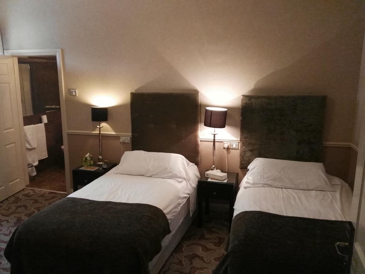 Naas Court Hotel Kültér fotó
